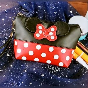 🍬 3/$25 NWT!🍒Minnie Mouse Wristlet